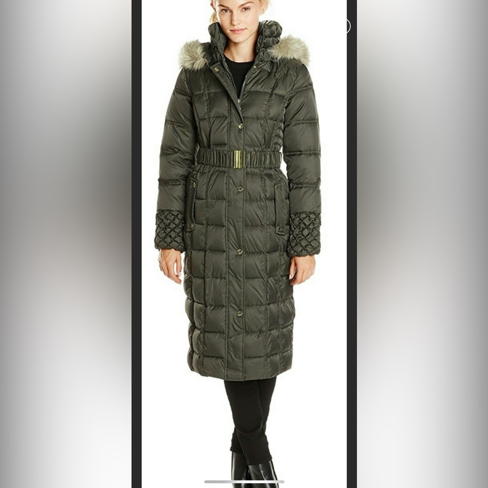 Betsey Johnson Bubble trench XS